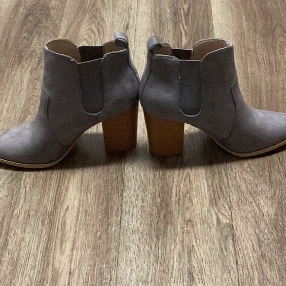 *NEW* Omysky Women's Pointed Toe Ankle Boot grey size 7 - Picture 6 of 6